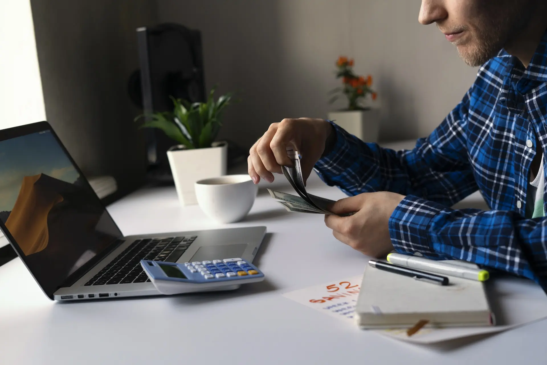 How to file taxes as an independent contractor