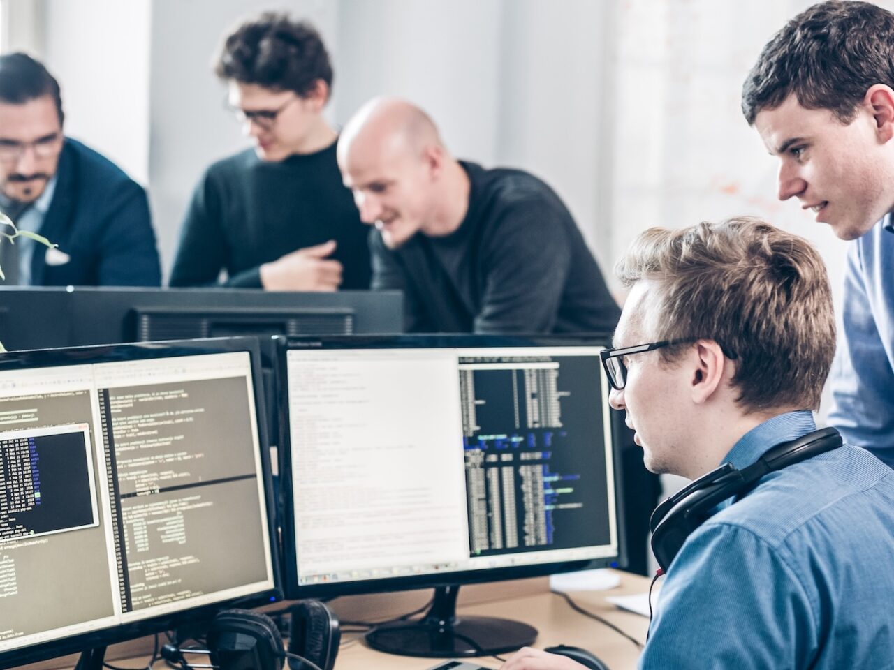EOR for IT Companies: Best Solutions for Global Hiring in 2025